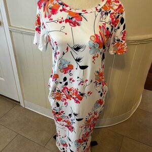 New with tags Naggoo Short Sleeve Split Maxi Dress With Pockets Size Small